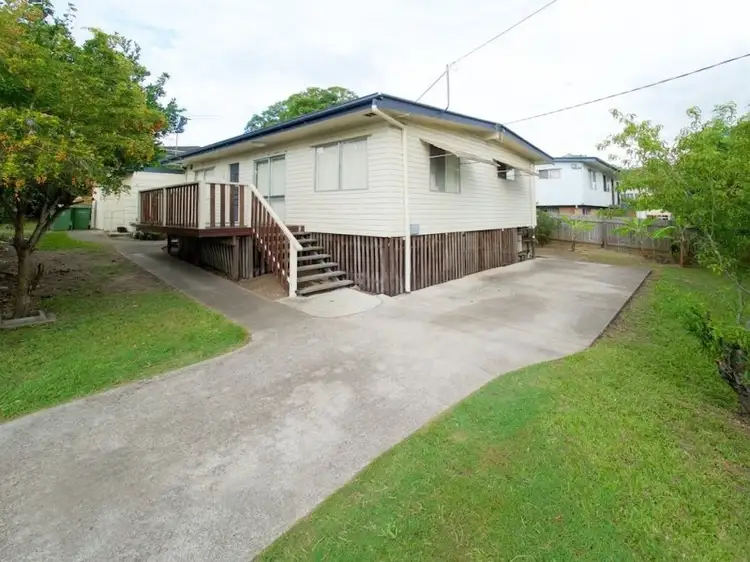 1 Sithney Street, Kingston QLD 4114