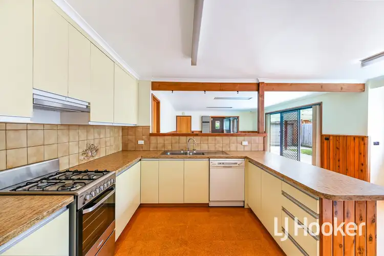 Sixth view of Homely house listing, 2 Ivy Court, Beaconsfield VIC 3807