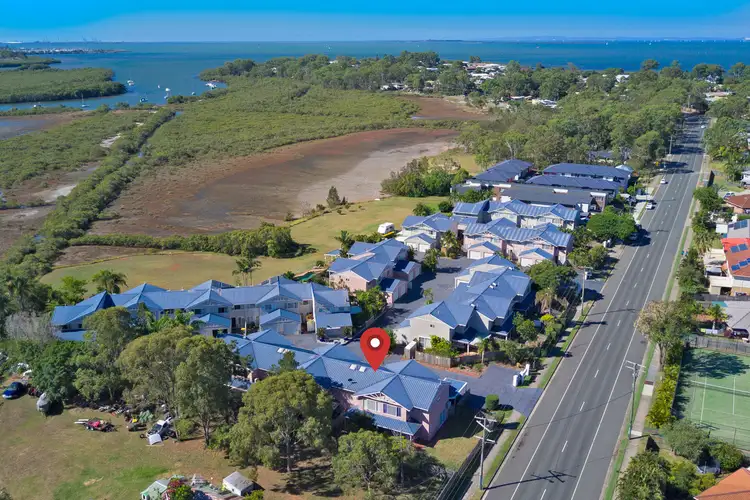 Third view of Homely townhouse listing, 2/188 Thorneside Road, Thorneside QLD 4158
