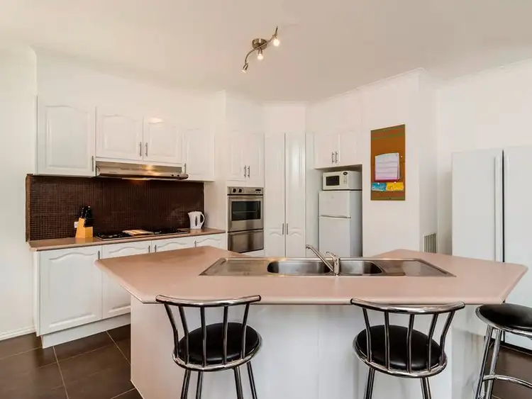 Fifth view of Homely house listing, 20 South Shore Avenue, Sanctuary Lakes VIC 3030