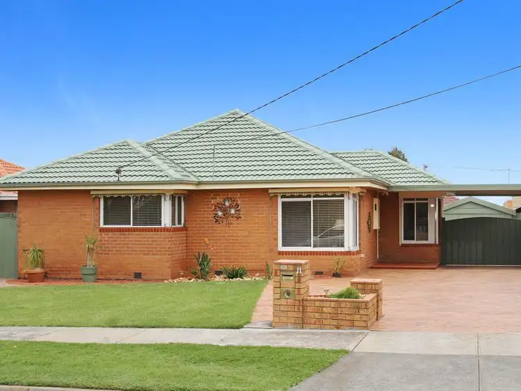 11 Chifley Street, Lalor VIC 3075