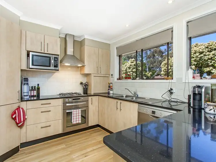 9 Stuckey Place, Charnwood ACT 2615