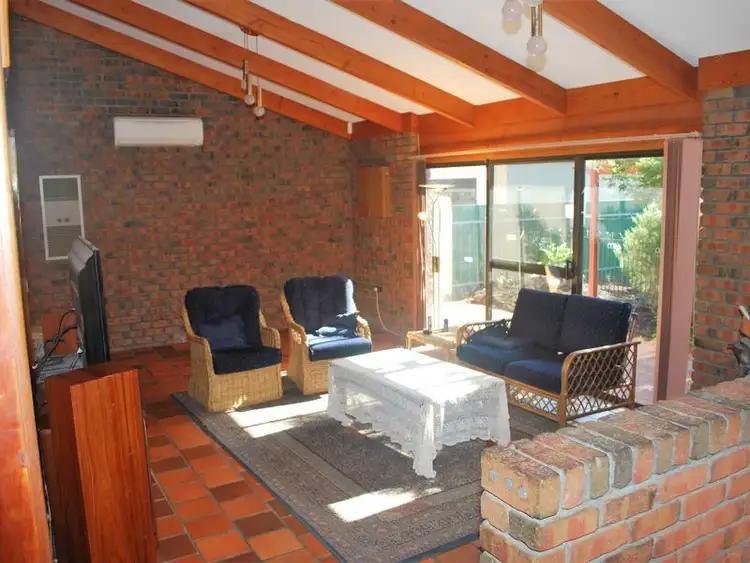 19 Collingbourne Drive, Elizabeth Vale SA 5112