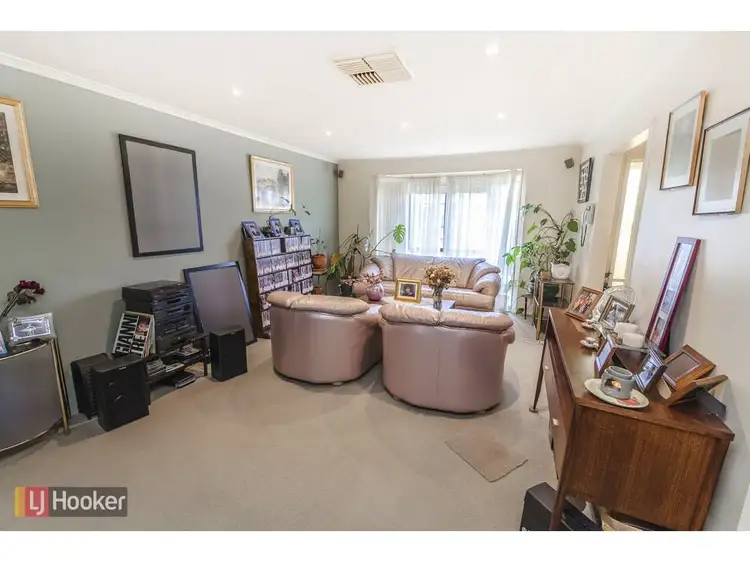 Sixth view of Homely house listing, 100 Hothlyn Drive, Craigieburn VIC 3064