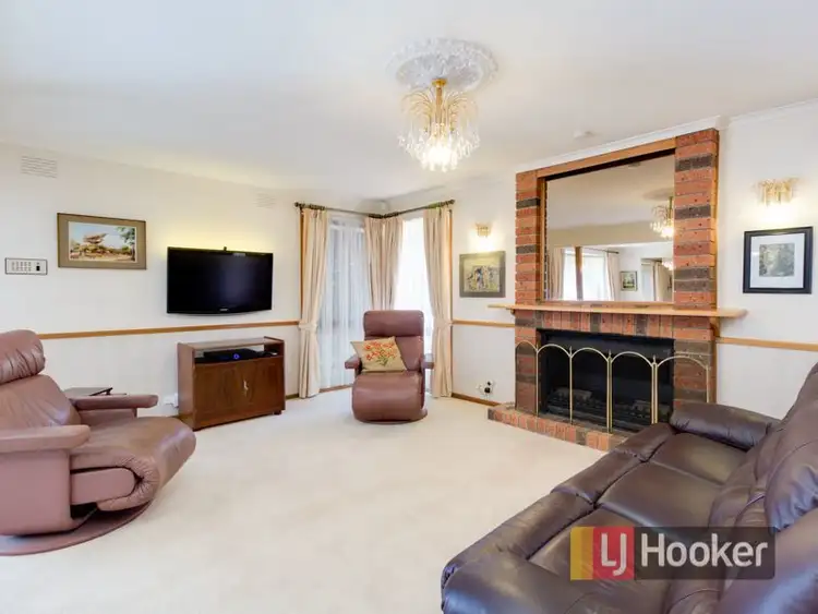 76 Matthew Flinders Avenue, Endeavour Hills VIC 3802