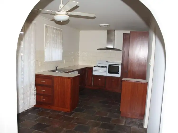Second view of Homely house listing, 4 Vivian Court, Bairnsdale VIC 3875