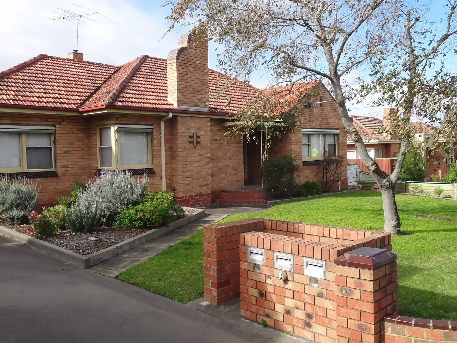 Main view of Homely unit listing, Unit 1/6 Torquay Road, Belmont VIC 3216