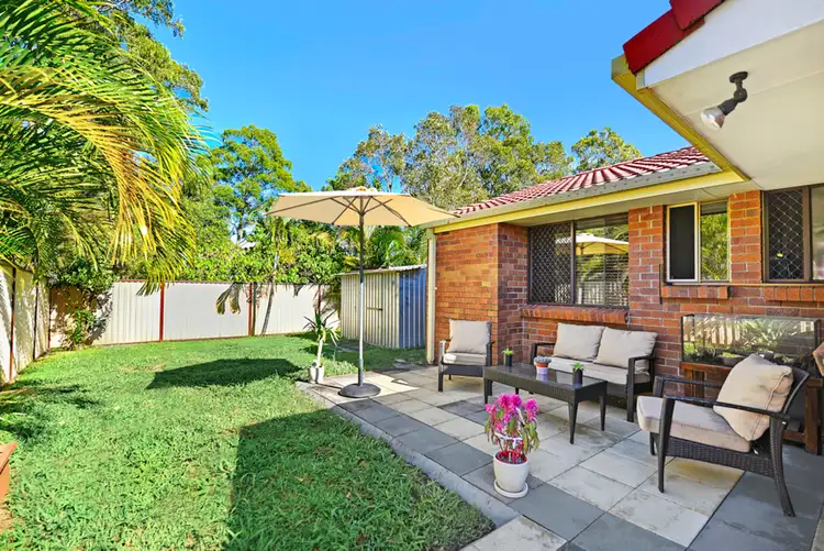 2/11 Telopea Street, Labrador QLD 4215