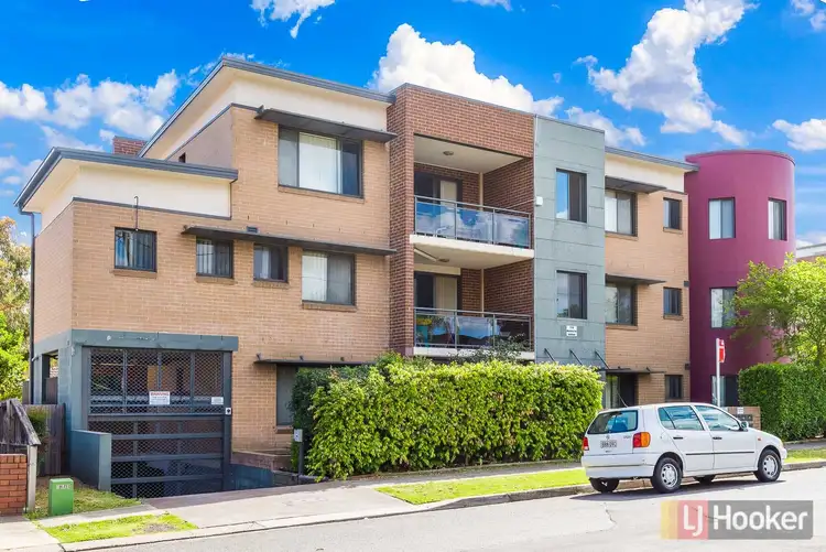 Main view of Homely unit listing, 15/77-79 Mountford Ave, Guildford NSW 2161