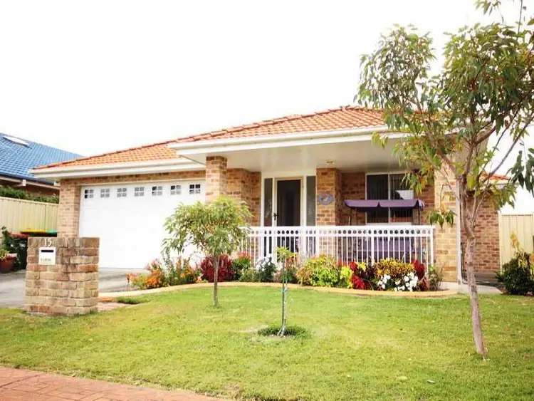 15 Robina Grove, Forster NSW 2428