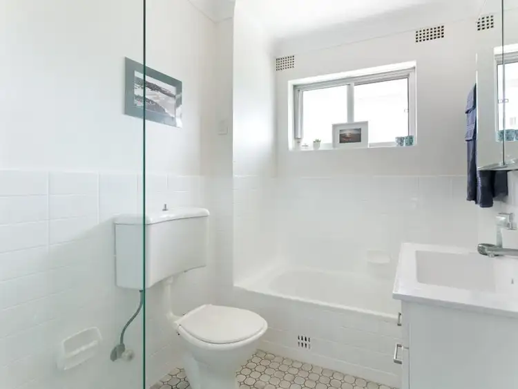 Sixth view of Homely unit listing, 3/75 Evans Street, Freshwater NSW 2096