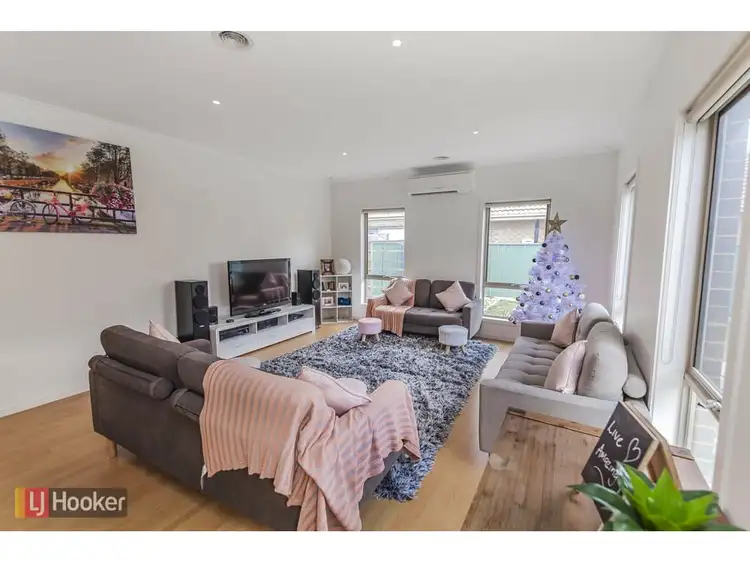 Third view of Homely house listing, 32 Fawkner Lane, Craigieburn VIC 3064
