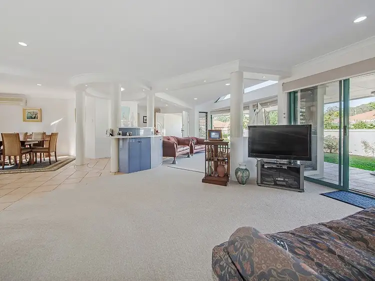 Fourth view of Homely house listing, 2 Rio Vista Close, Carindale QLD 4152