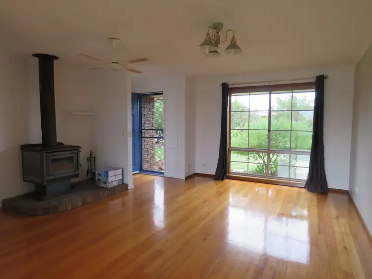 Second view of Homely house listing, 5 Lara Close, Paynesville VIC 3880