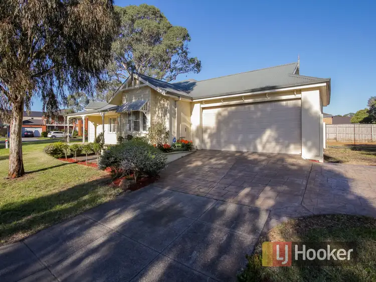 Main view of Homely house listing, 18 Rowcroft Avenue, Lynbrook VIC 3975