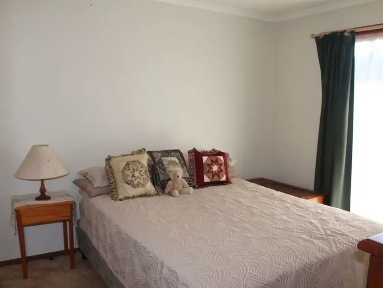 Seventh view of Homely house listing, 10 Morekana Crescent, Bairnsdale VIC 3875