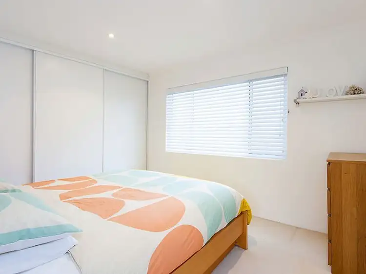 Fourth view of Homely unit listing, 9/37 Seabeach Avenue, Mona Vale NSW 2103
