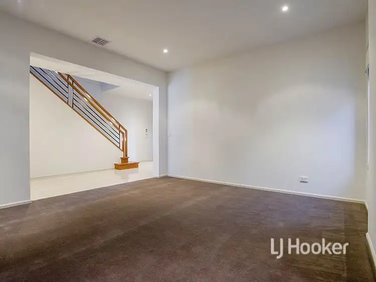 Fourth view of Homely house listing, 62 Sanctuary Lakes East Boulevard, Sanctuary Lakes VIC 3030