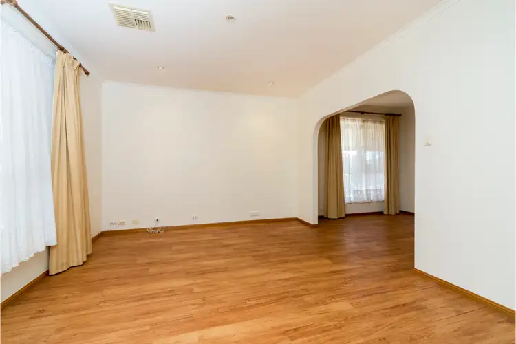 Fifth view of Homely house listing, 10 Andrews Court, Bibaringa SA 5118