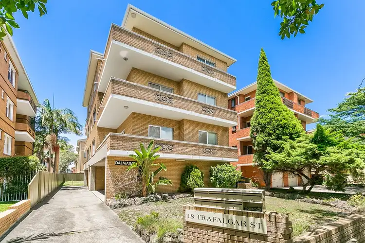 Main view of Homely unit listing, 3/18 Trafalgar Street, Brighton-le-sands NSW 2216