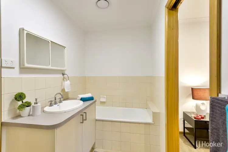 Sixth view of Homely house listing, 44 St Anthony Court, Seabrook VIC 3028