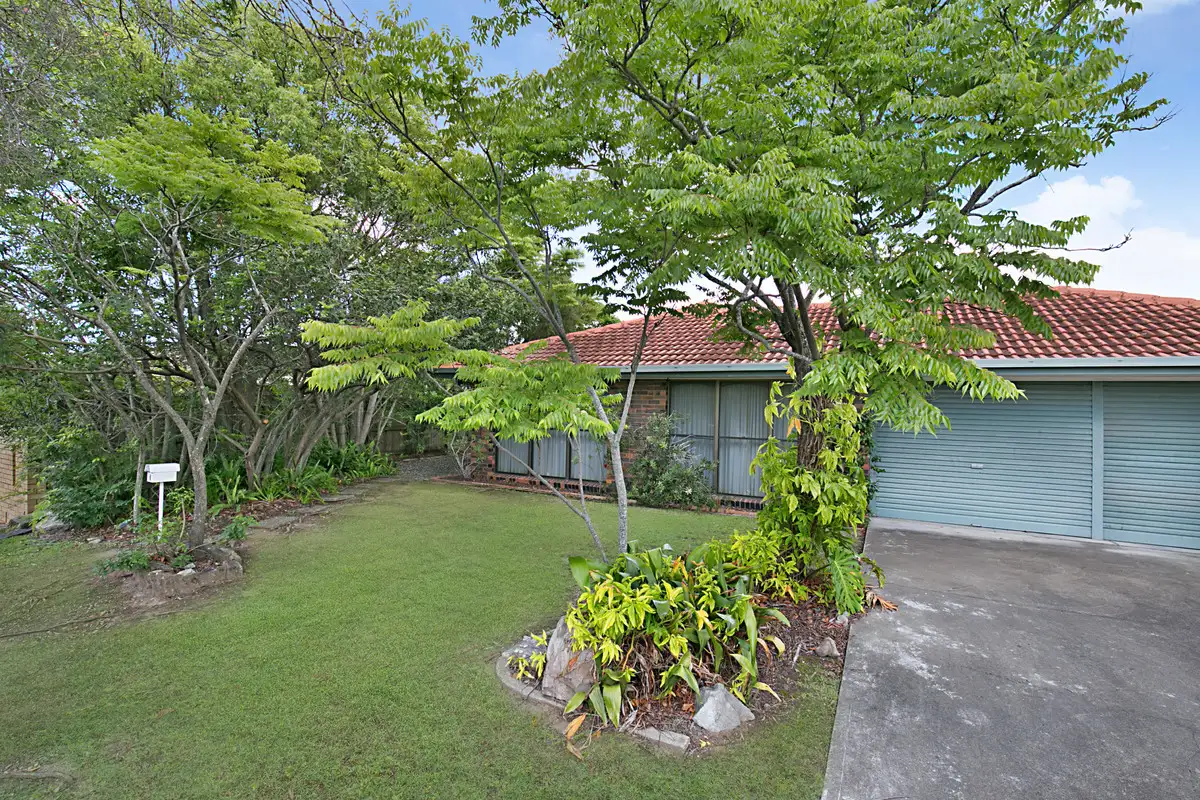 Main view of Homely house listing, 4 Iseult Court, Carindale QLD 4152