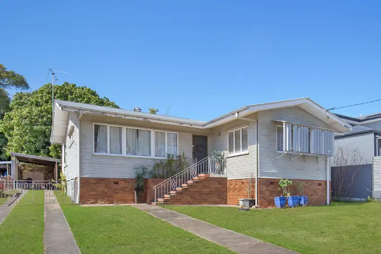 Second view of Homely house listing, 10 Effingham Street, Tarragindi QLD 4121