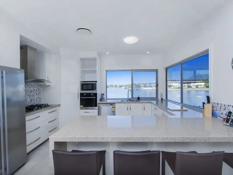 Fifth view of Homely house listing, 2 Pipers Point, Helensvale QLD 4212