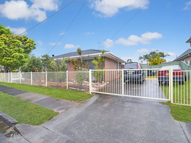 Main view of Homely house listing, 2 Gorokan Drive, Lake Haven NSW 2263