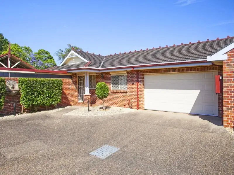 Main view of Homely villa listing, 2/2-4 Bellevue Road, Figtree NSW 2525