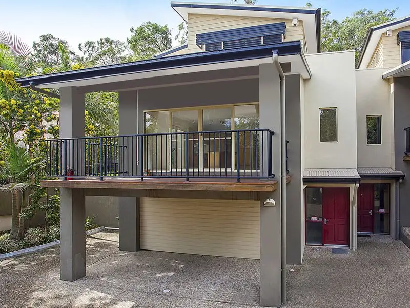 Main view of Homely townhouse listing, 1/84 Paddington Drive, Carrara QLD 4211