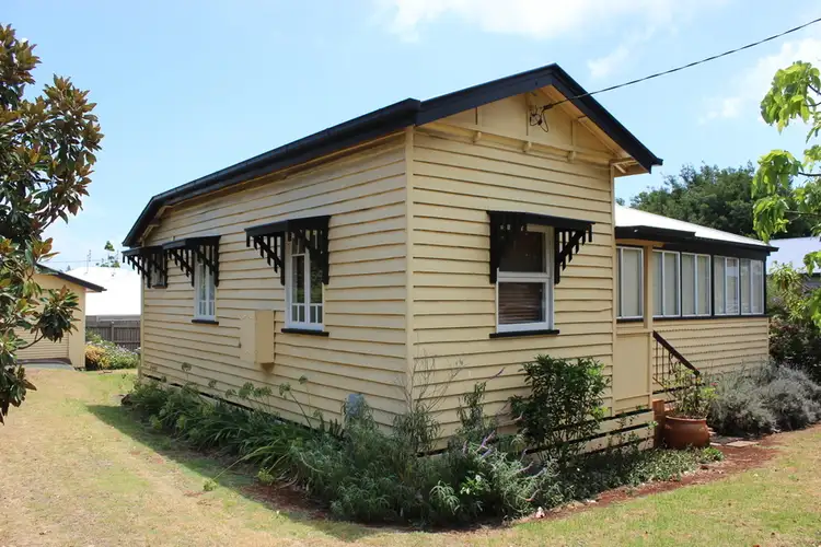 705 Ruthven Street, South Toowoomba QLD 4350