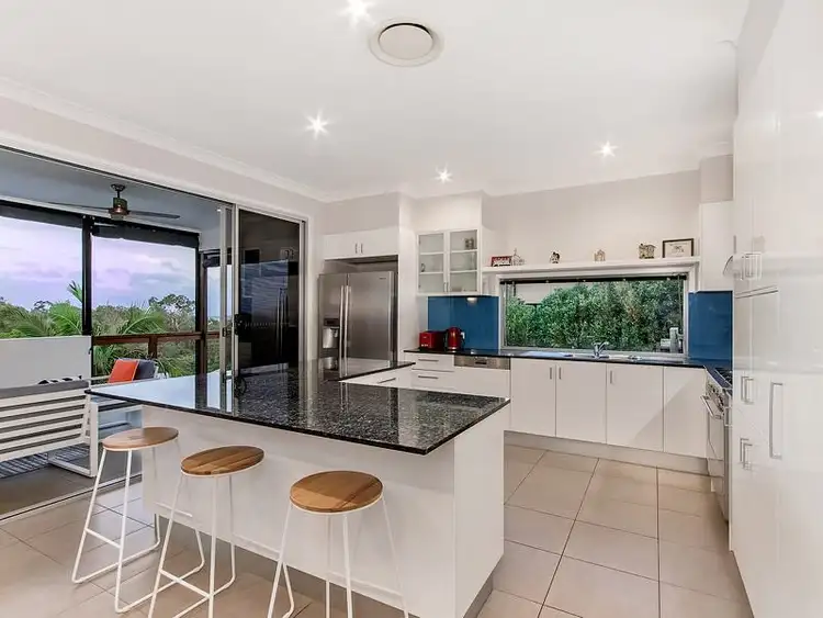 15 Barton Street, Reedy Creek QLD 4227