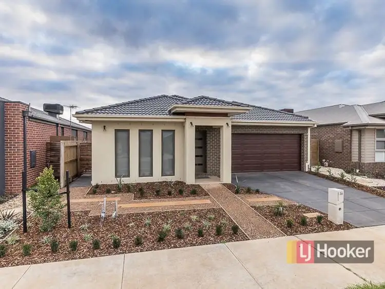 36 Timbarra Drive, Werribee VIC 3030