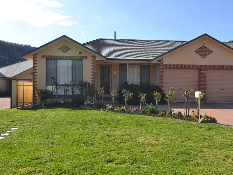 Main view of Homely semi-detached listing, 9/25 Hoskins Avenue, Lithgow NSW 2790