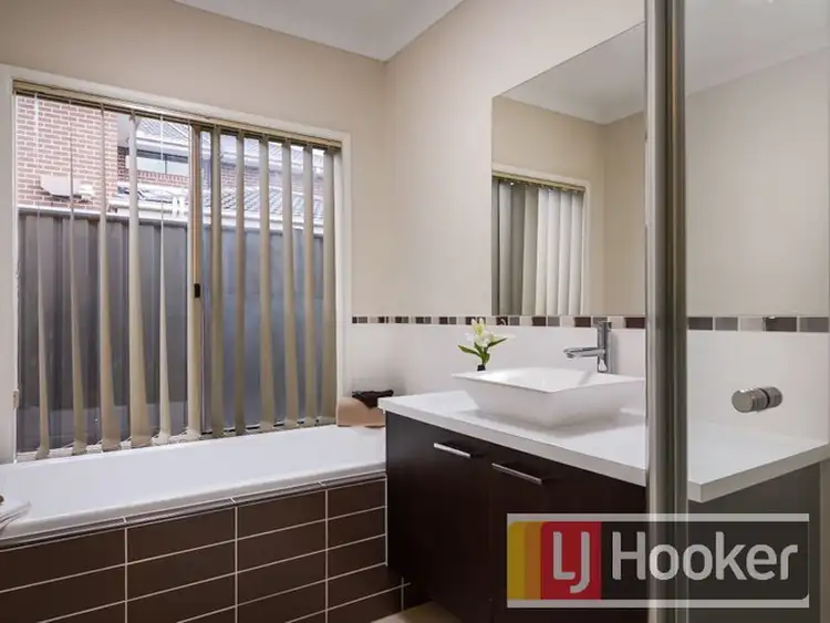 Sixth view of Homely house listing, 7 Merrowland Avenue, Cranbourne North VIC 3977