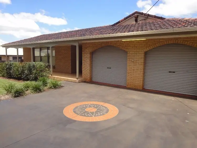 318 Ramsay Street, Middle Ridge QLD 4350