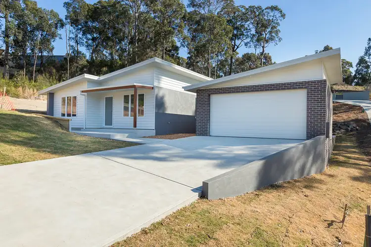 11 Bowerbird Place, Malua Bay NSW 2536