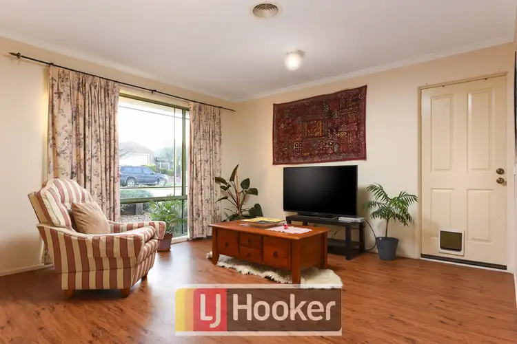 Fifth view of Homely house listing, 8 Filmer Crescent, Narre Warren South VIC 3805