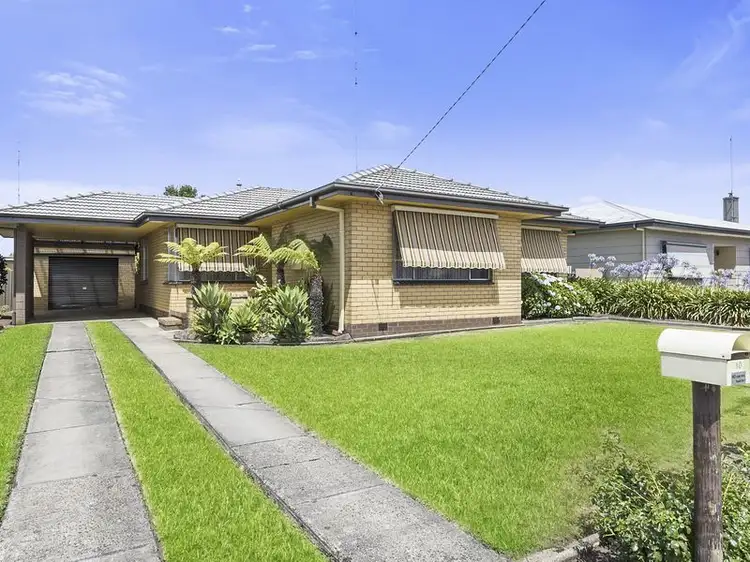 10 Sinclair Street, Colac VIC 3250