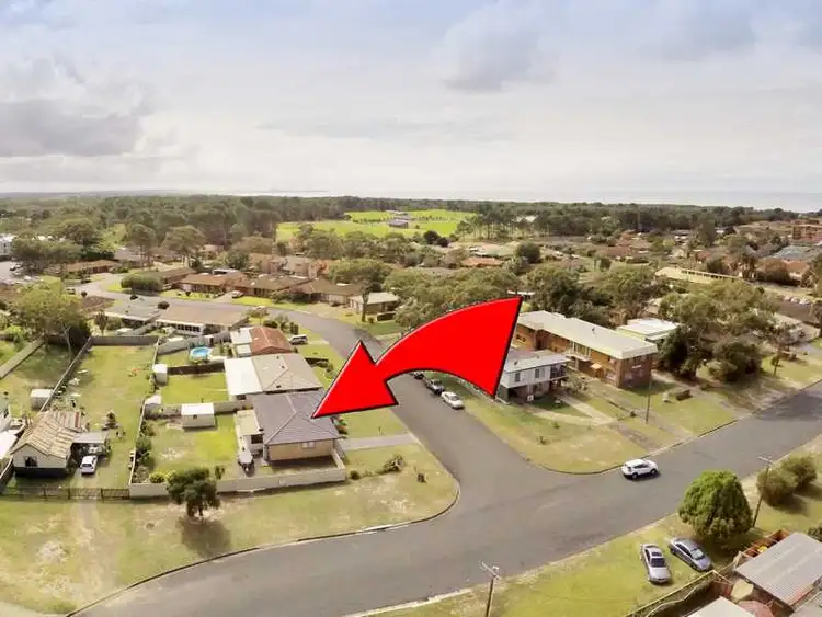 Fifth view of Homely house listing, 2 Flora Parade, Tuncurry NSW 2428