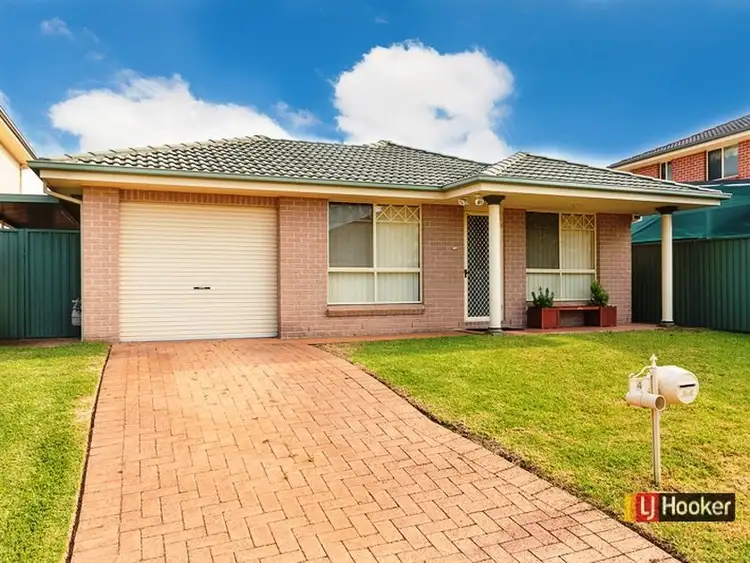4 Glennis Close, Glendenning NSW 2761