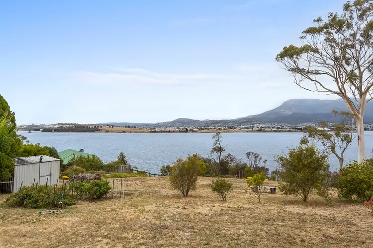53 Otago Bay Road