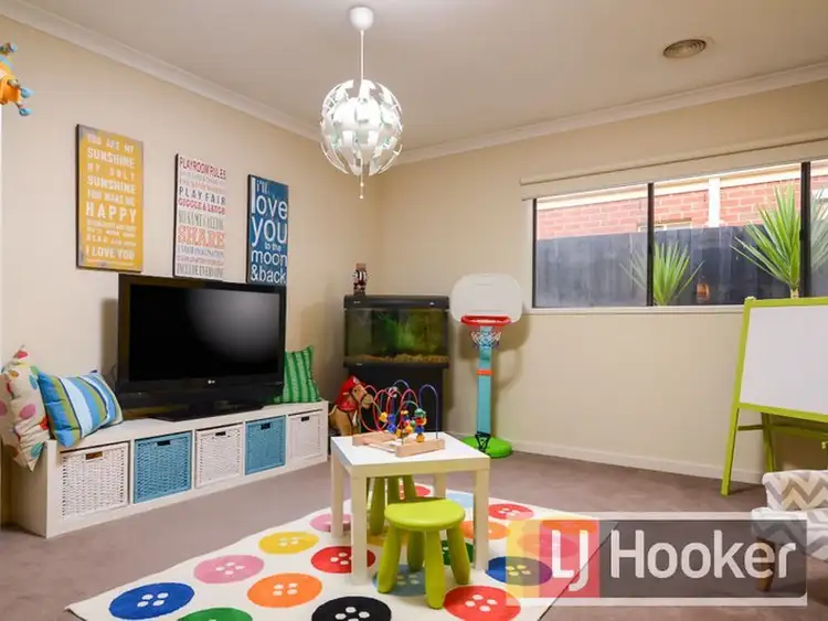 Fifth view of Homely house listing, 17 Lorikeet Drive, Berwick VIC 3806