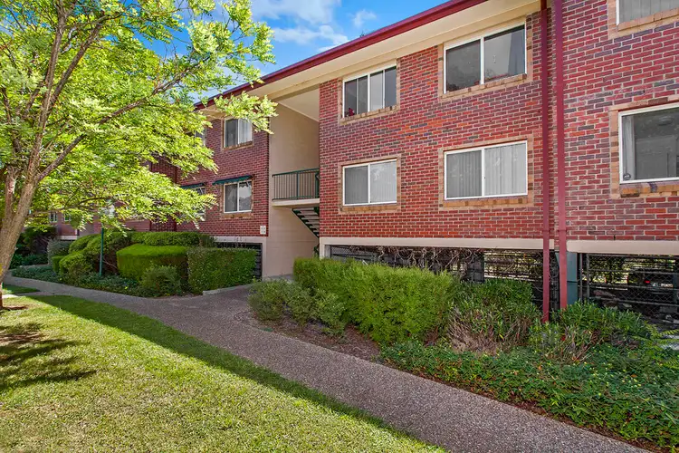 Sixth view of Homely house listing, 3/112 Baldwin Drive, Kaleen ACT 2617