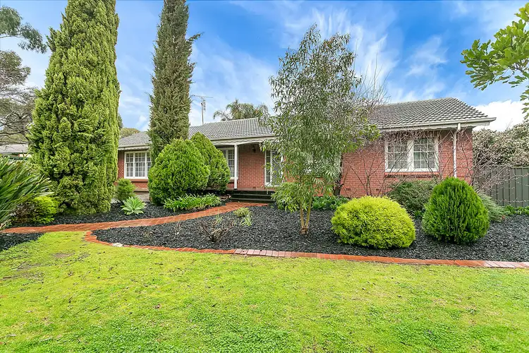 18 Carinya Crescent, Rostrevor SA 5073