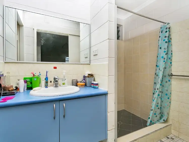 Sixth view of Homely apartment listing, 5/392 Severin Street, Parramatta Park QLD 4870