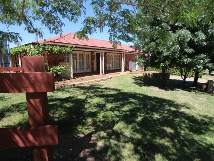 5 Bill Marshall Drive, Orange NSW 2800