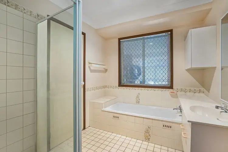 Fifth view of Homely house listing, 10 Louis Close, Niagara Park NSW 2250