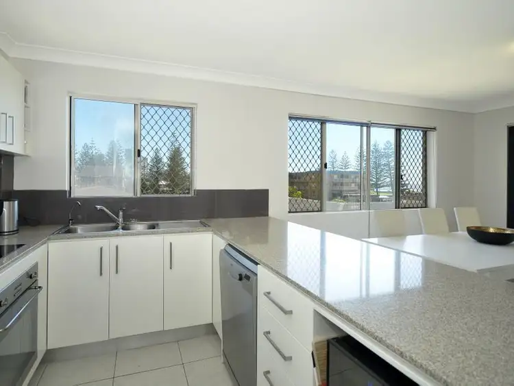 Fourth view of Homely unit listing, 11/9 Francis Street, Mermaid Beach QLD 4218